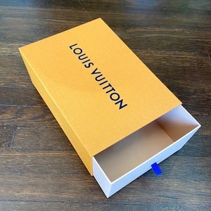 Louis Vuitton shoe box medium 2